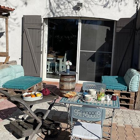 Arles Campagne Location "La Campagn'Arles" Bed & Breakfast Exterior foto