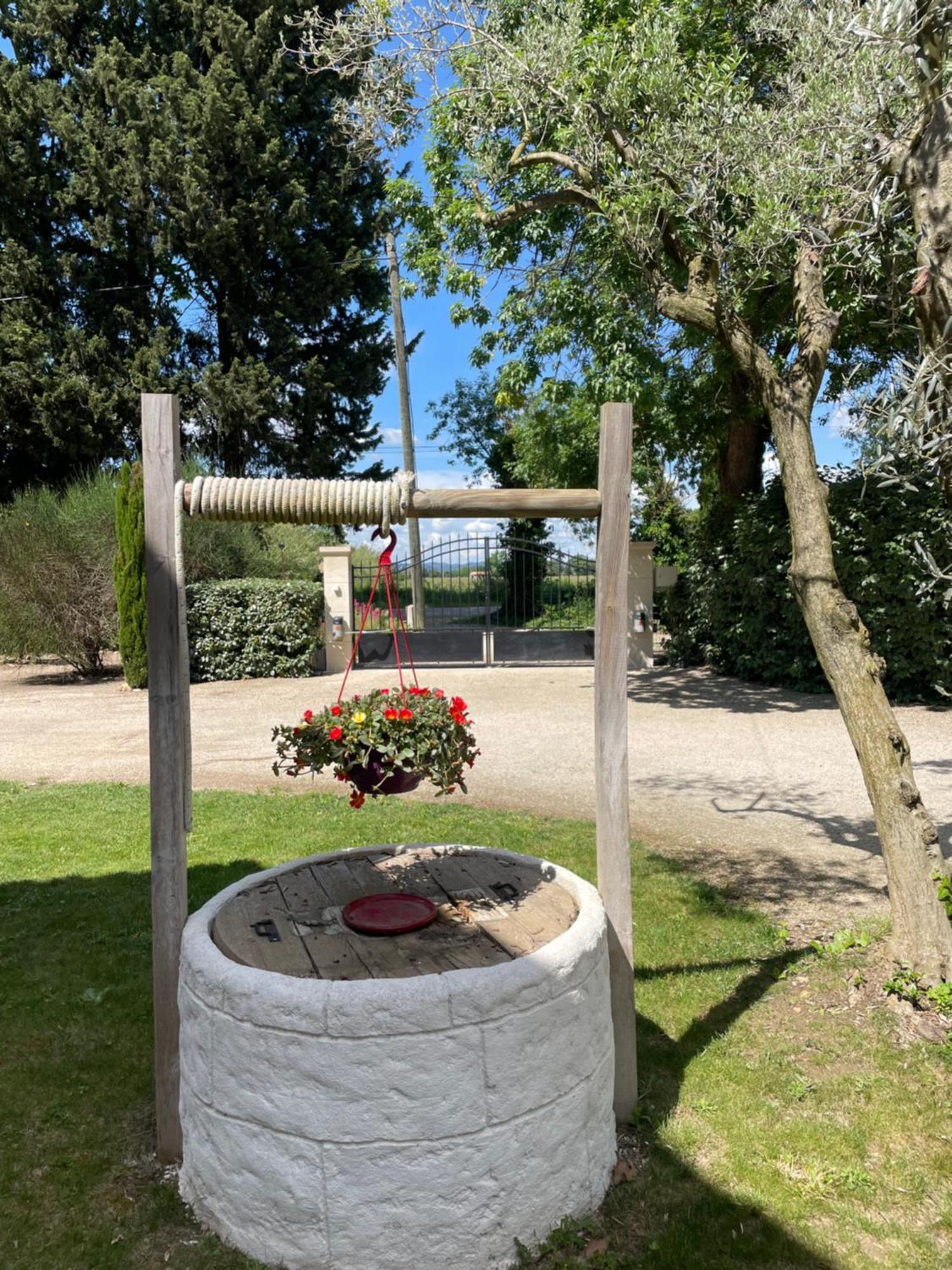 Arles Campagne Location "La Campagn'Arles" Bed & Breakfast Exterior foto