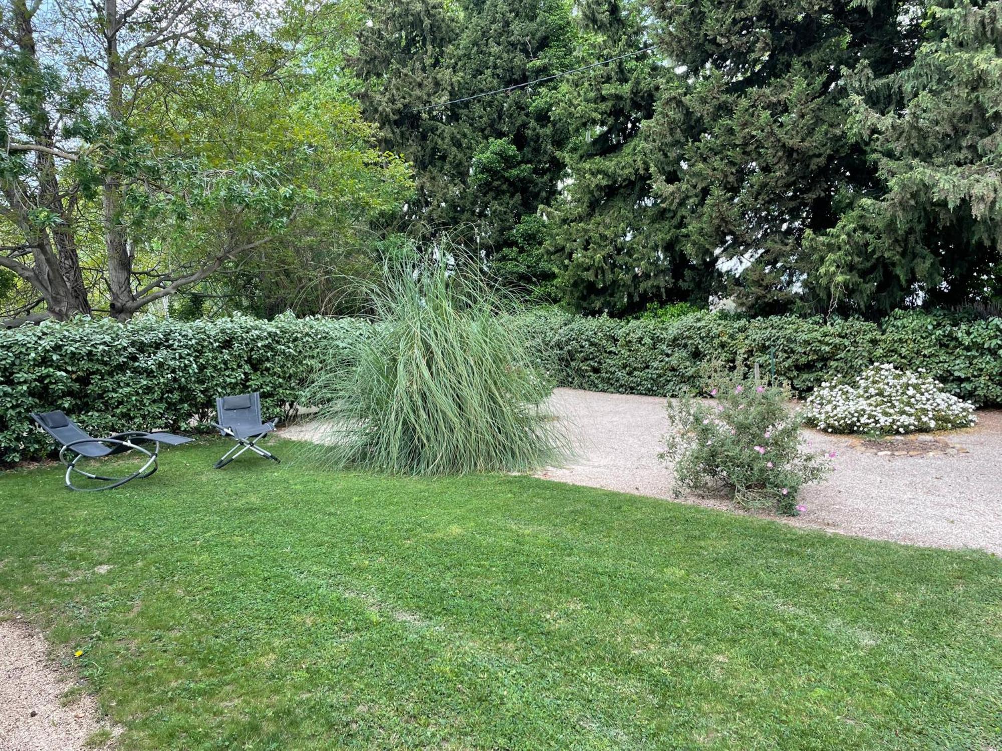 Arles Campagne Location "La Campagn'Arles" Bed & Breakfast Exterior foto